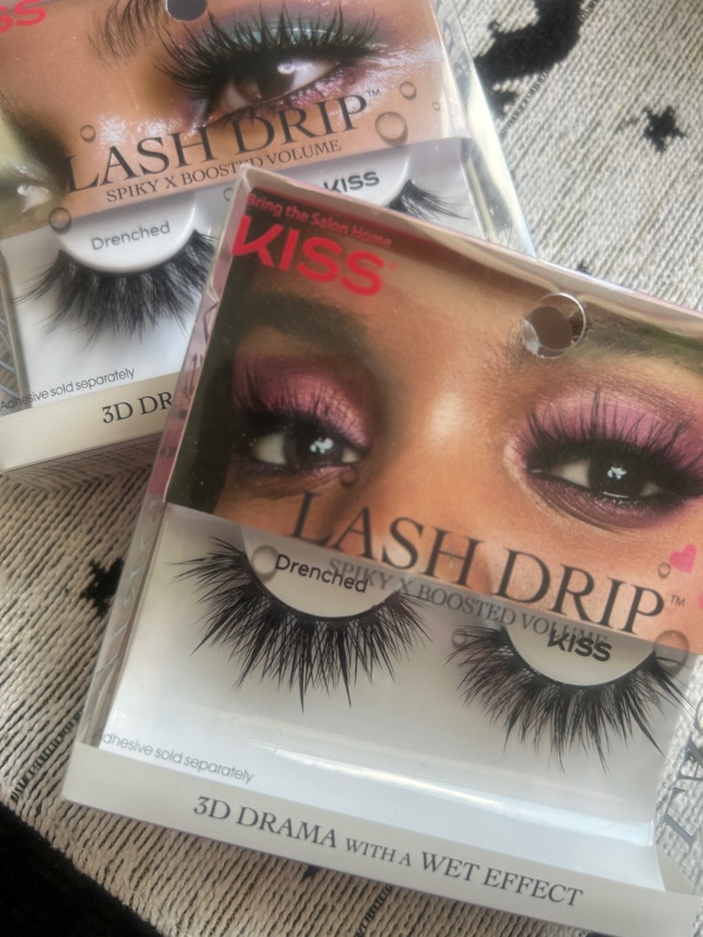 KISS Lash Drip : Drenched 3D Dramatic False eye lashes  (set of 2)